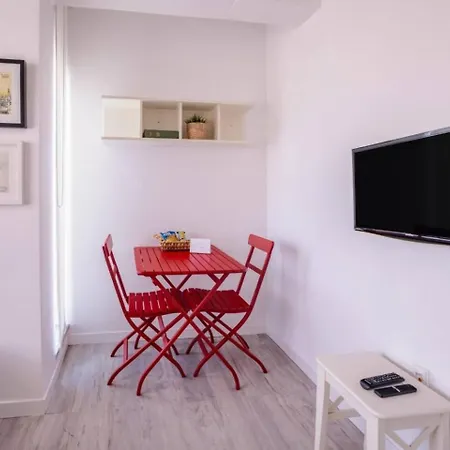 Cute Elegant Modern 1bd1bath Home! #402 איסטמבול