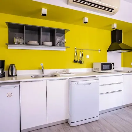 Cute Elegant Modern 1bd1bath Home! #402 דירה