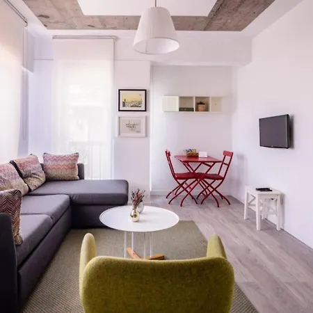 Cute Elegant Modern 1bd1bath Home! #402 דירה איסטמבול
